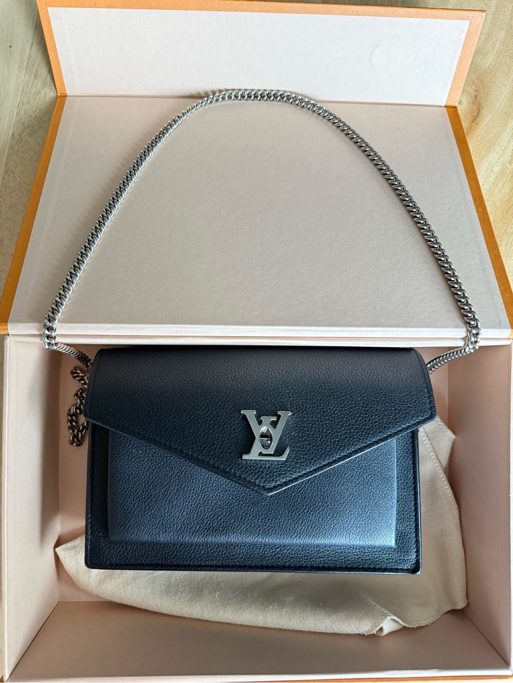 Louis Vuitton Calfskin My Lockme Chain Pochette Black